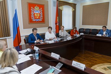 Соцработники присмотрят за детьми